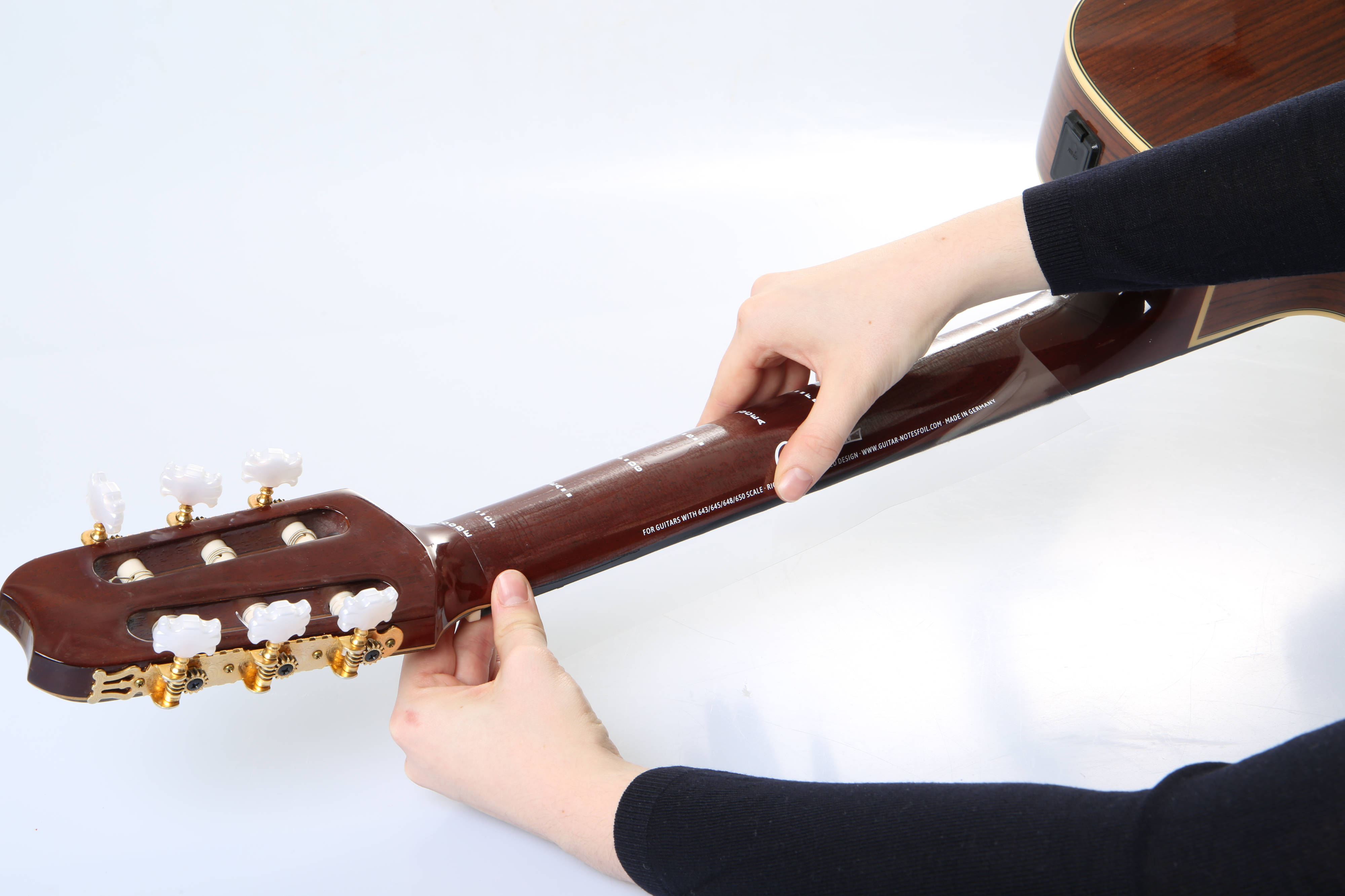 Guitar Notesfoil | Quick Guide | Unteren Bereich ankleben